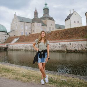 Meet your Posher, Hannah